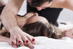 Đàn ông "bóc bánh trả tiền": Như đói ăn tạm bún phở?