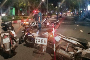 3 người trọng thương trong vụ hỗn chiến có nổ súng ngay trung tâm TP Vũng Tàu 3 người trọng thương trong vụ hỗn chiến có nổ súng ngay trung tâm TP Vũng Tàu