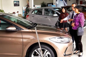 Ô tô ngoại ngừng xuất khẩu vào Việt Nam: Điều gì đang diễn ra?