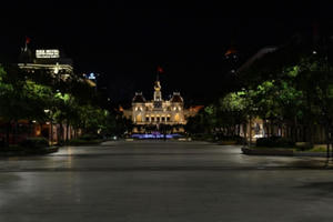 Đường phố TP HCM “ngủ” sau 18h