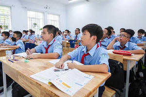 Chỉnh sửa một số môn học để phù hợp với sự thay đổi địa giới hành chính và chính quyền 2 cấp