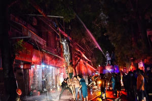 Khởi tố vụ cháy tại Đê La Thành làm 2 người tử vong