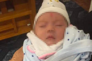 Quảng Ninh: Cháu bé 1 tháng tuổi bị mẹ bỏ rơi vì hoàn cảnh khó khăn