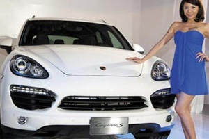 Hàng trăm xe Porsche hạng sang được thu hồi do lỗi sản xuất