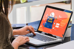 Học tiếng Anh trực tuyến qua môn Toán và Khoa học hoàn toàn miễn phí Học tiếng Anh trực tuyến qua môn Toán và Khoa học hoàn toàn miễn phí