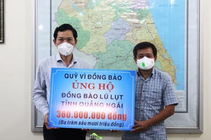 Ông Đoàn Ngọc Hải ủng hộ tỉnh Quảng Ngãi 360 triệu đồng để khắc phục hậu quả thiên tai