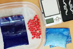 Tóm gọn đối tượng nhiễm HIV đi buôn ma túy