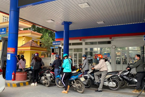 Giá xăng dầu đồng loạt giảm mạnh trước nghỉ lễ 30/4