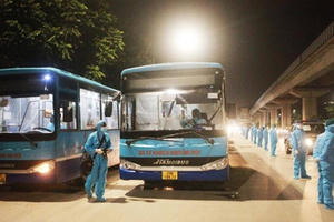 Hà Nội: Huy động dự phòng hàng nghìn xe ô tô tham gia chống dịch