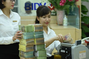 Tăng trưởng tín dụng cả năm 2023 đạt 13,71%