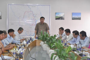 Bí thư Thăng: 'Không để giá nước sạch cao như hiện nay'