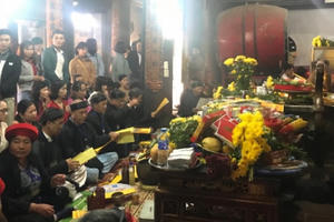 Ngày đầu năm chen chân dâng hương ở ngôi đền linh thiêng nhất xứ Nghệ