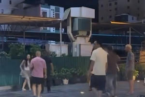 Khởi tố vụ xô xát trước quán karaoke tại Bãi Cháy, tạm giữ 6 người liên quan Khởi tố vụ xô xát trước quán karaoke tại Bãi Cháy, tạm giữ 6 người liên quan