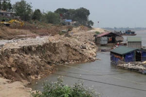 Hà Nội phát sinh 70 vụ vi phạm pháp luật về đê điều