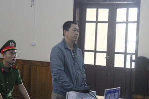 14 năm tù giam cho cựu đại úy quân đội lừa đảo 2 tỷ "chạy trường" công an