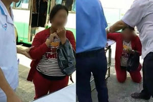 Ra đường vô cảm vì mất niềm tin? Ra đường vô cảm vì mất niềm tin?