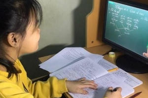 Dạy, học trực tuyến: "Đây không còn là sự lựa chọn mà là bắt buộc"