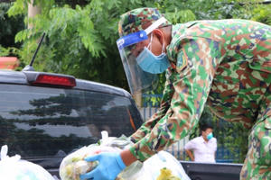 Gần 1,8 triệu túi an sinh trao tới tay người dân TP HCM