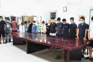 Khởi tố "ổ nhóm" tổ chức sử dụng và tàng trữ trái phép chất ma túy tại quán Karaoke