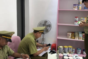 Nhiều hàng hóa, thực phẩm nhập lậu ngang nhiên rao bán trên facebook Nhiều hàng hóa, thực phẩm nhập lậu ngang nhiên rao bán trên facebook