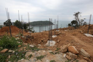 Đà Nẵng: Tiến hành phương án chống sạt lở 40 móng biệt thự không phép ở Sơn Trà