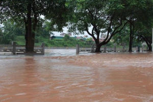 Hình ảnh “biển nước” ở nơi tâm bão đổ bộ