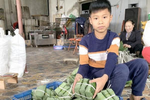 Tìm vị Tết ở làng bánh chưng Tranh Khúc