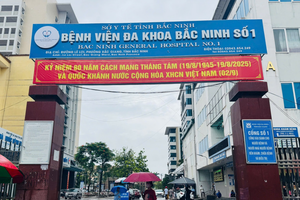Tạm đình chỉ 3 nhân viên trong vụ xe cứu thương ở Bắc Ninh thu 21 triệu đồng cho 200km
