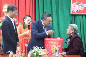 Hà Nội dành hơn 567 tỷ đồng tặng quà các đối tượng chính sách dịp Tết Ất Tỵ