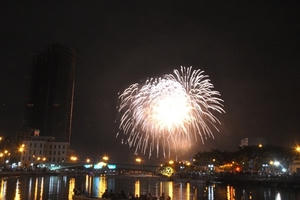 TP HCM: Cấm xe một số tuyến đường trung tâm dịp Tết Dương lịch 2016