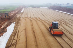 Đẩy nhanh tiến độ cao tốc Diễn Châu - Bãi Vọt