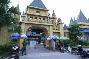 Công viên nước Hồ Tây đóng cửa sau nghi án sốc thuốc 7 người chết