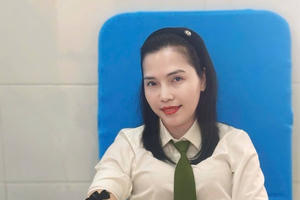 Gương sáng 3 nữ cán bộ Công an Nghệ An hiến máu cứu người ngày mùng 3 Tết