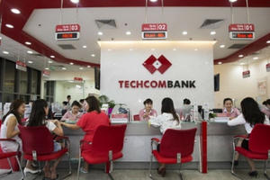 "25 năm gắn kết yêu thương – Trao ngàn quà tặng" cùng Techcombank "25 năm gắn kết yêu thương – Trao ngàn quà tặng" cùng Techcombank