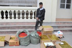 Hải Dương: Bắt giữ đối tượng vận chuyển, tàng trữ trái phép pháo nổ và súng tự chế