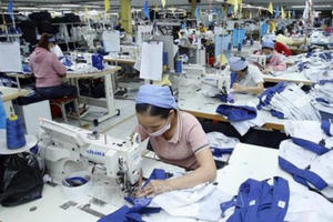 Càng khó, càng phải nghĩ, phải làm