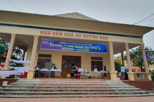 Người dân bức xúc vì Nhà văn hóa xã Quỳnh Hoa bị "hô biến" thành xưởng may?