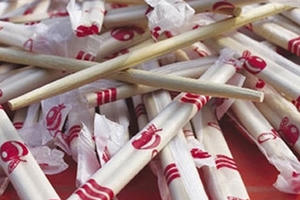 Bộ Y tế "bác" tin đồn đũa dùng 1 lần có chất tẩy trắng