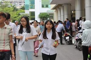 Đại học ngoài công lập làm sao để 'hút' sinh viên?