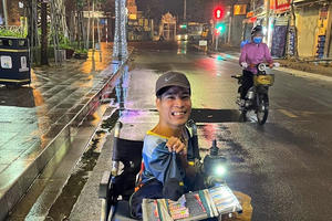 Nụ cười trên chiếc xe lăn
