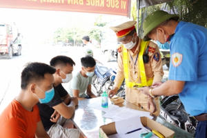 Quảng Ninh: Xử phạt các trường hợp dùng chiêu trò để "thông chốt" kiểm dịch