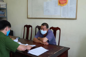 Xé biên bản, đánh công an sau khi bị phát hiện vẫn mở bán cà phê