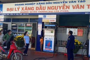 Cục Quản lý thị Trường các tỉnh đồng loạt kiểm tra cửa hàng xăng dầu