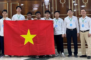 6/6 học sinh Việt Nam “ẵm” huy chương Vàng Olympic Toán quốc tế Turkmenistan
