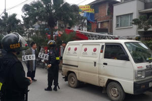 Khống chế thành công nam thanh niên nghi ngáo đá trong biệt thự liền kề