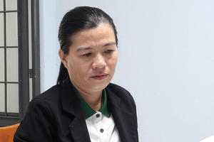 Giả danh là cán bộ thanh tra chống tham nhũng để lừa tiền làm sổ đỏ Giả danh là cán bộ thanh tra chống tham nhũng để lừa tiền làm sổ đỏ