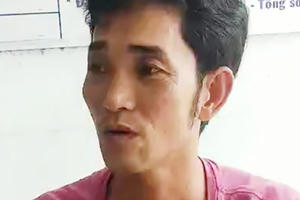 An Giang: Bắt đối tượng khoét vách nhà trộm nhiều phụ tùng xe