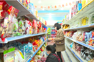 Không để xảy ra tình trạng đầu cơ, găm hàng, đẩy giá hàng hoá dịp cuối năm