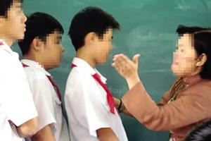 Khi bạo lực học đường đến từ... thầy cô