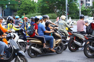 Công an TP Hà Nội mở đợt cao điểm xử lý vi phạm giao thông khu vực trường học
